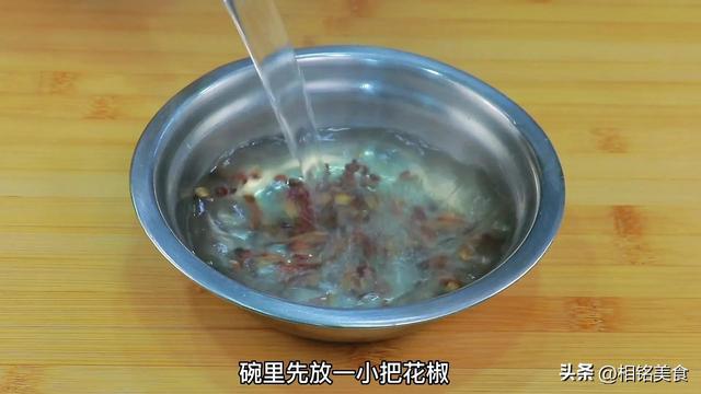 羊肉馅饺子配什么菜好（羊肉饺子馅儿的调法窍门）(3)